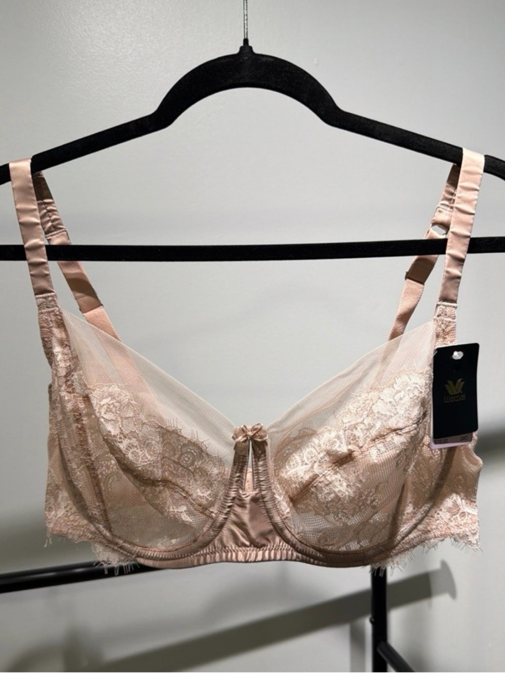 NWT Wacoal Bra 38D